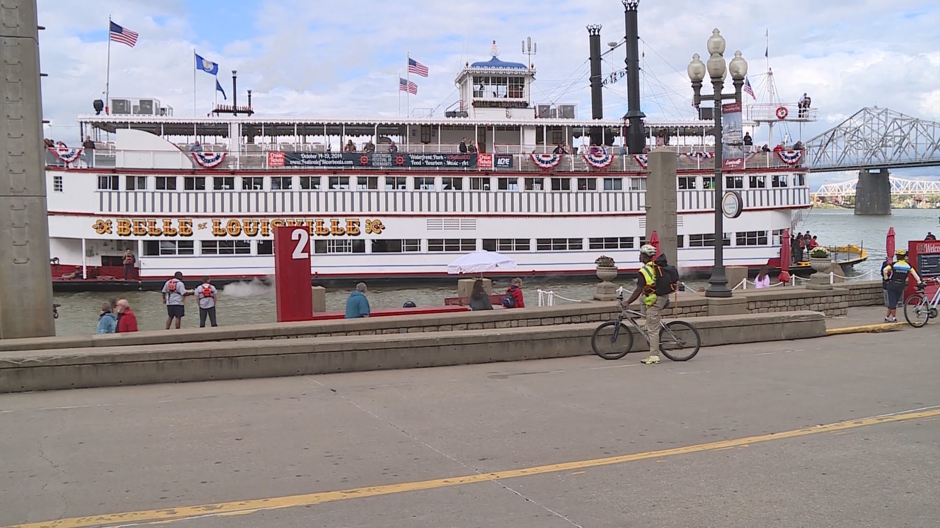 Ships prepare for Great Steamboat Race